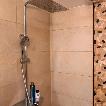 In Thiais, Close To Orly Airport Apartment